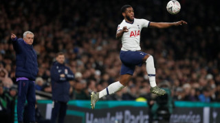 Откритието на Жозе Моуриньо в Тотнъм Джафет Танганга иска да