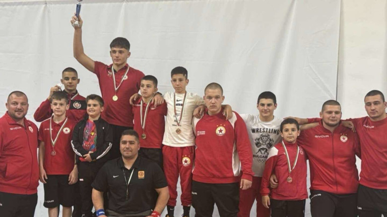 ЦСКА с две титли и общо шест медала на ДЛОШ за момчета