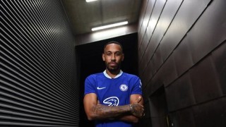 Челси може да прекрати договора на нападателя Пиер Емерик Обамеянг след