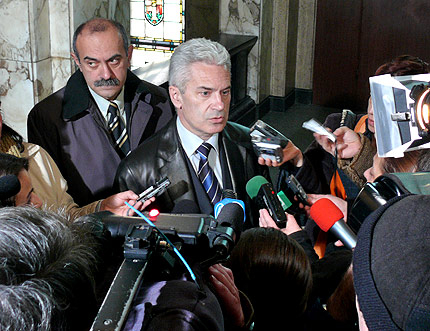 Сидеров иска оставки заради процеса в Либия
