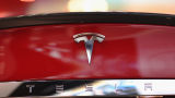 Tesla търси 1,15 милиарда долара, за да пусне най-евтиния си модел на пазара
