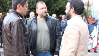 Как премиерът Бойко Борисов ще спира частен строеж къде са