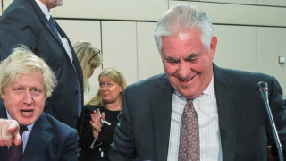 Тилърсън успокоява Европа, че САЩ няма да се намесва в търговията ѝ с Иран