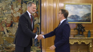 Испанският крал Фелипе номинира във вторник действащия премиер Педро Санчес