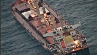 Корабът за насипни товари Руен плаващ под малтийски флаг който