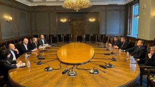 Нуждата от редовно правителство с пълен управленски мандат това