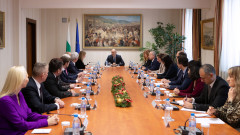 Президентът: Некомпетентната политика е опасна за бъдещето на България