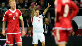 Полша потрепери, но се добра до ценен първи успех в световните квалификации (ВИДЕО)