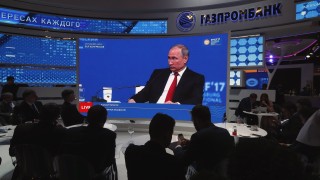 Путин омаловажава действията на Тръмп: Бъдете щастливи