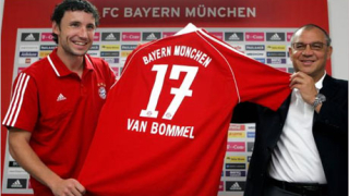 Марк ван Бомел подписа за три години с Байерн