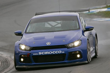 Първа поява на състезателното Scirocco  