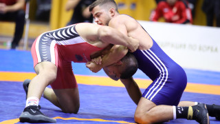 Владимир Дубов - Микяй Наим е финалът на шампионата по свободна борба при 65-килограмовите