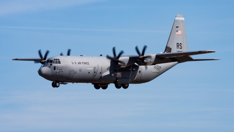 Австралия купува 20 военнотранспортни самолета от САЩ
