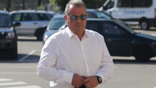 Отново отложиха делото срещу бившия областен управител на София Веселин