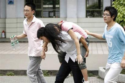 Тибет прекратява антикитайските протести заради земетресението