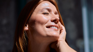 Познаваме витамин D като слънчевия витамин Както добре знаем именно