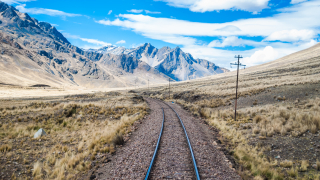 Бетоновоз се е сблъскал с нощния пътнически влак от Истанбул