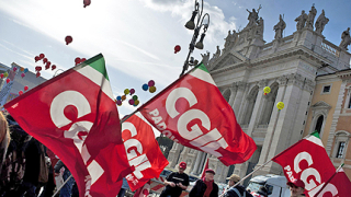 Над 100 хиляди протестират по улиците на Италия