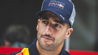 Даниел Рикардо ще бъде наказан на старта от Формула 1