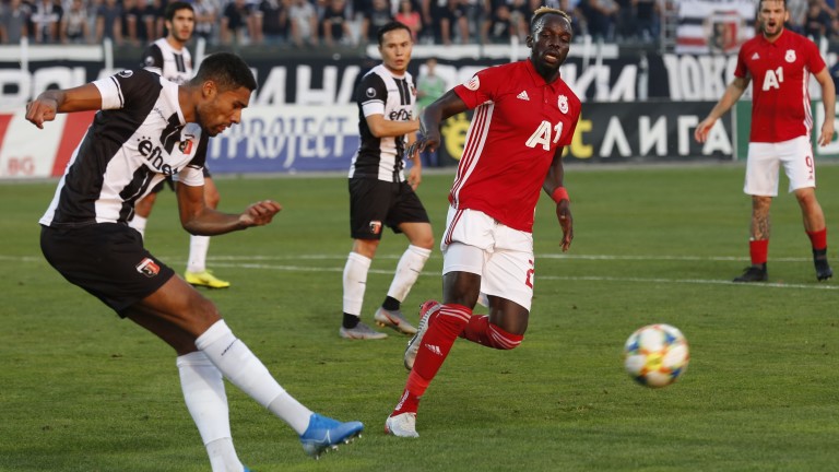 Локомотив (Пловдив) - ЦСКА без публика!