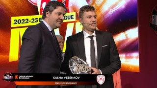 Александър Везенков бе обявен официално за Най полезен играч MVP на