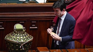 Лявоцентристката Демократическа партия планира да остане в опозиция в новия