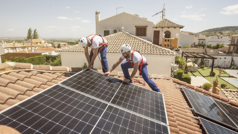 Испания запазва рекордната заетост и през октомври – 21,8 млн. работещи въпреки края на летния сезон