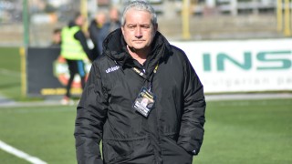 Треньорът на Ботев Пловдив Ферарио Спасов ще има нови проблеми