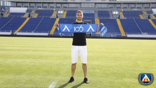 Бившият играч на Левски Орлин Старокин се е разбрал с