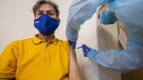 Рязък спад на новозаразените с коронавируса по света от януари