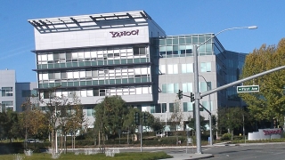 Yahoo спира пощата на потребители, които блокират реклами