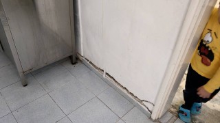 Издадена е заповед за незабавна евакуация на десетки семейства от