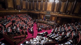 Парламентът на Италия ще бъде разпуснат между Коледа и Нова