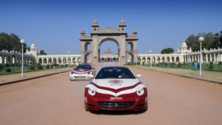 Две Ferrari 612 Scaglietti обиколиха Индия