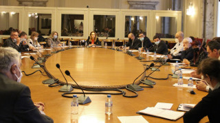 Годишният темп на спад на посещенията на чужденци в България