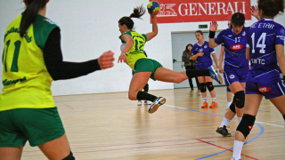 Хандбалистките на Свиленград победиха шампионките от Бъки с 24 23 14 9