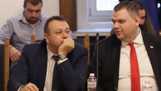 Тъмнината ще свърши ще има светлина както казваше едно бау бау