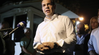 Гръцкият премиер Алексис Ципрас пое политическата отговорност за пожарите в