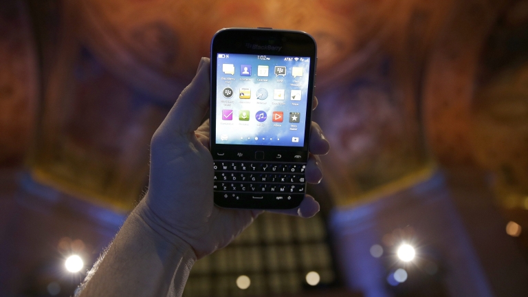 BlackBerry праща на съд Nokia заради патенти