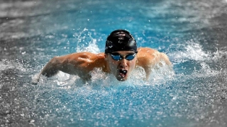 Българин със силно представяне на плувен маратон в Канада