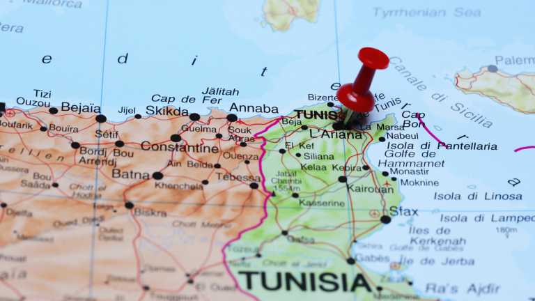 В Тунис избират президент на 6 октомври