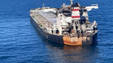 Повреден от руски дронове кораб се носи без екипаж към български води