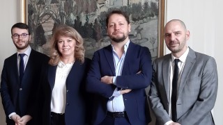 Полъхът на свободата по стъпките на Митеран в България
