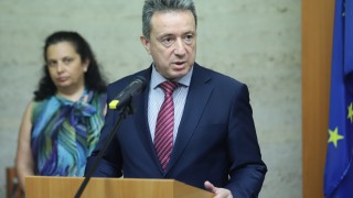 Конституционните промени бяха направени за да се намали ролята на