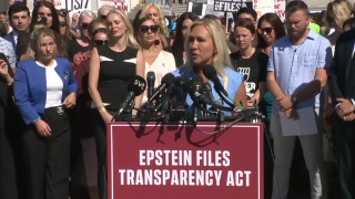 Оцелели от сексуалното насилие на Джефри Епстийн настояха в сряда