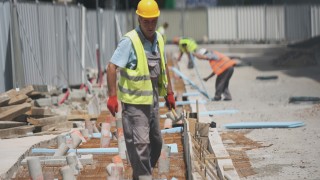 Във връзка ремонта на бул Васил Левски от бул Граф