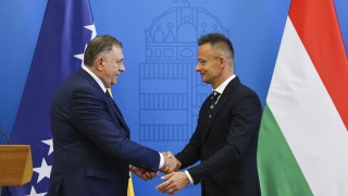 БиХ няма да признае референдума на Додик, протестира срещу визитата му в Унгария 