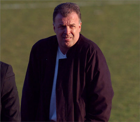 Наско Сираков: Имаме сили да победим Челси и Вердер