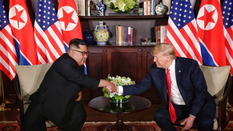 Срещата и топлите отношения между Доналд Тръмп и Ким Чен-ун със сигурност ще останат в историята