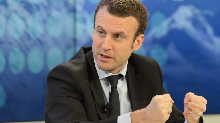 Икономическият министър на Франция подаде оставка